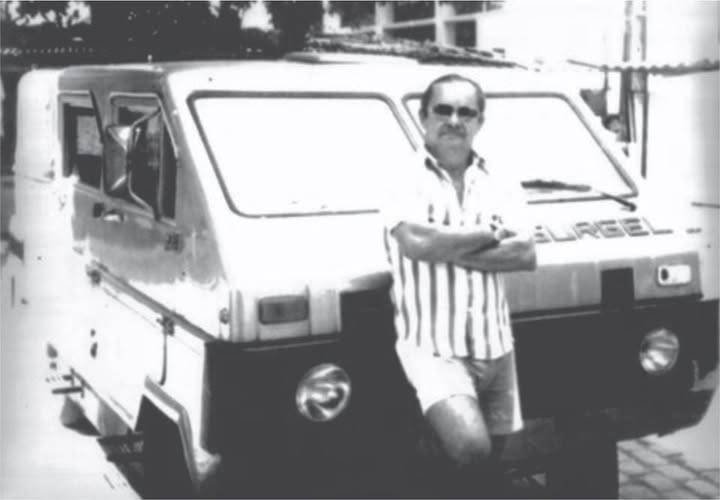 AO MESTRE, COM SAUDADE!