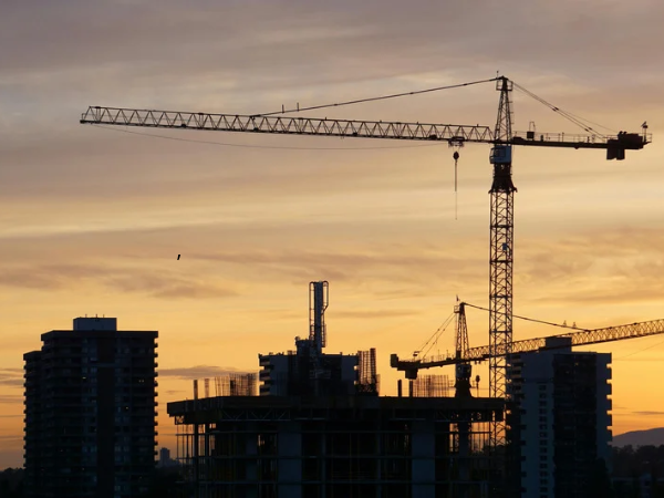 Confiança da construção sobe em outubro, apesar de piora na situação atual